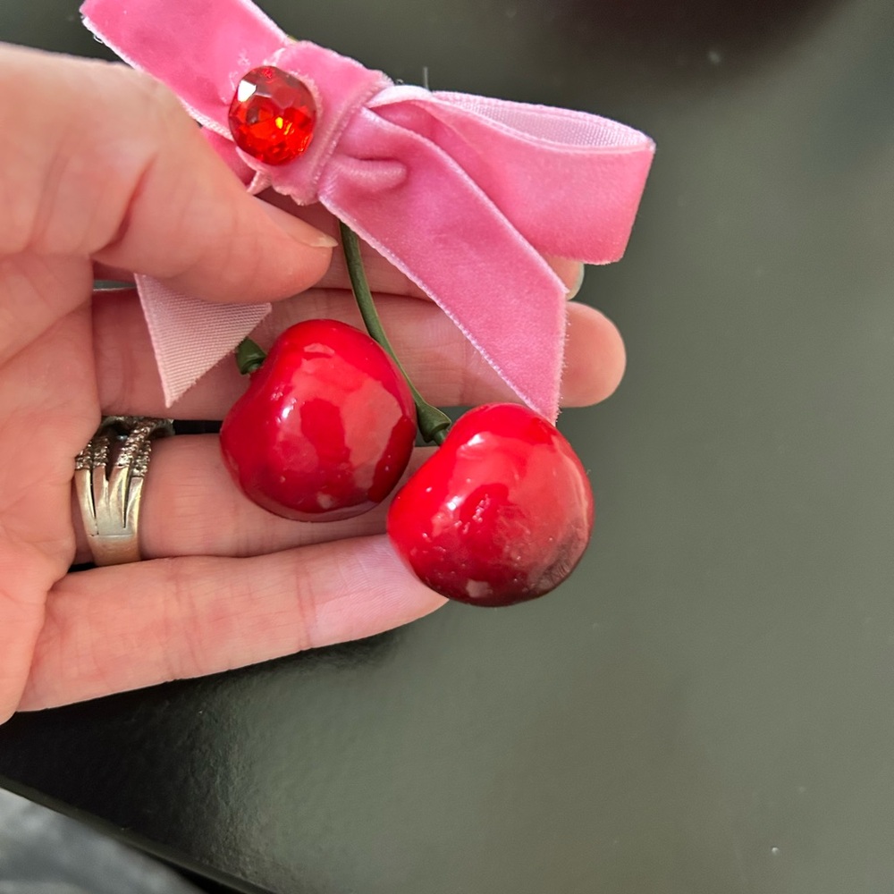 It Girl Pink Cherry Hair Clips with Velvet Ribbon Bow Set of 2 Barrettes New - Picture 6 of 11